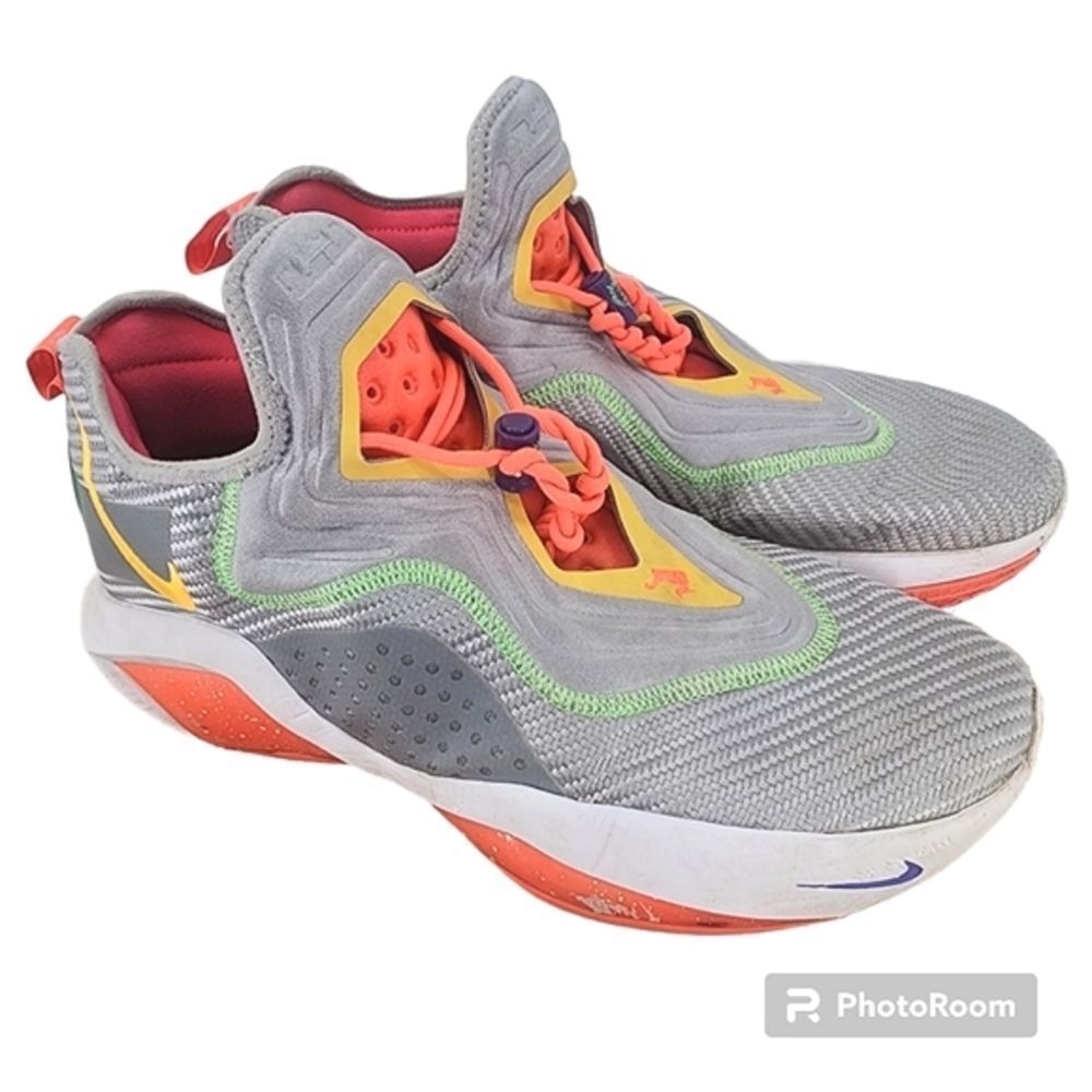 Nike LeBron Soldier X1V 14'‎ basketball Shoes Size 11.5